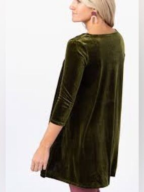 Agnes & Dora Olive Green Velvet 3/4 Sleeve A Line Dress